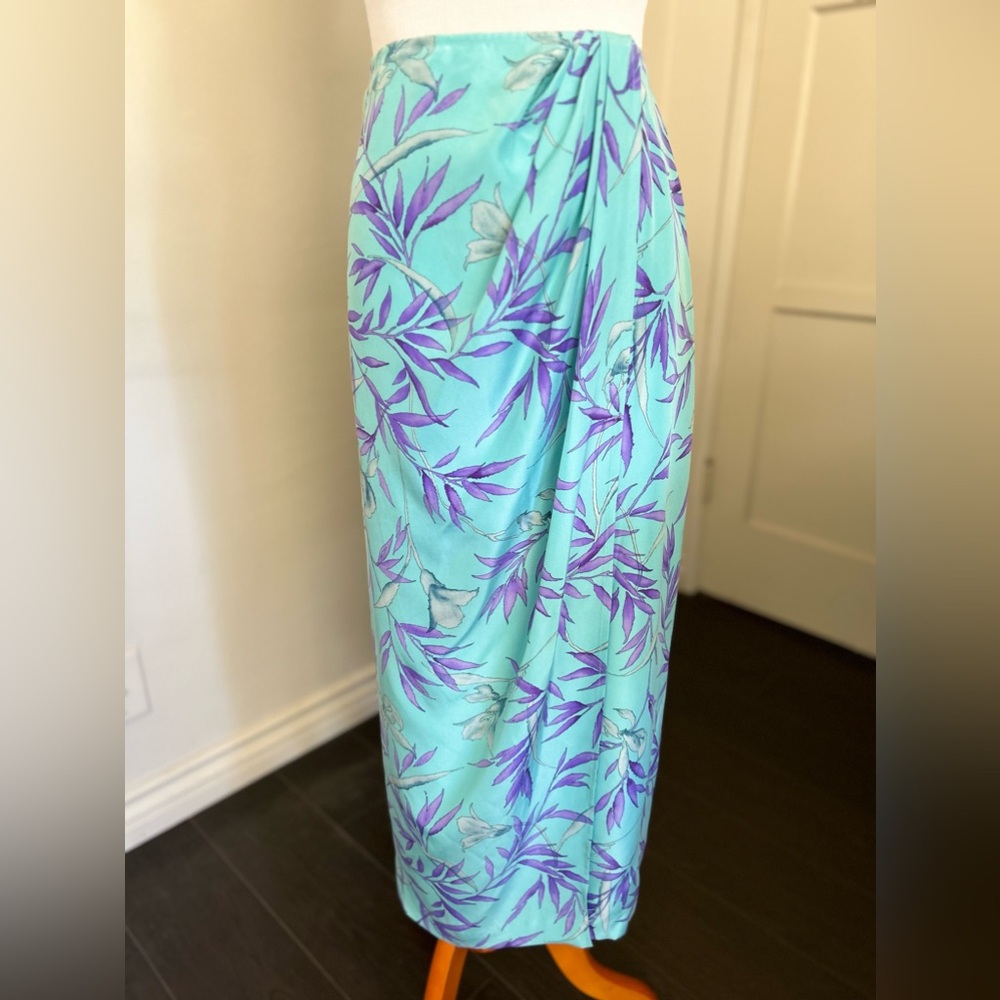 Petite Sophisticate NWT 8P 💯 Silk Leaf Print